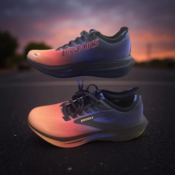 Brooks Hyperion 3 Men’s Running Shoes Size 9 Blue/Coral Papaya Brand New in Box - Picture 3 of 11